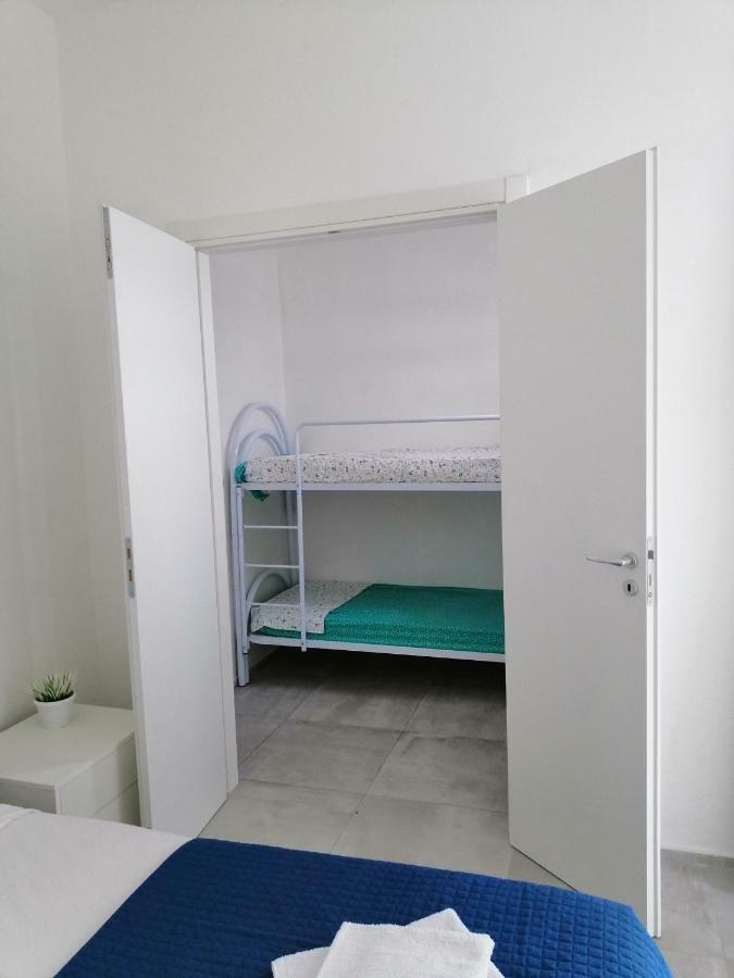 Ferienwohnung Doppiobi Torre Lapillo Exterior foto